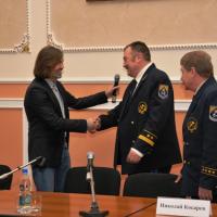 Никас Сафронов посетил первый вуз Урала и пообещал написать портрет царской семьи Никас Сафронов посетил первый вуз Урала и пообещал написать портрет царской семьи