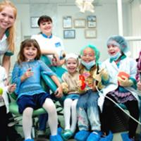 Детский «Праздник здоровых зубов» в стоматологической клинике «Урсула» Детский «Праздник здоровых зубов» в стоматологической клинике «Урсула»